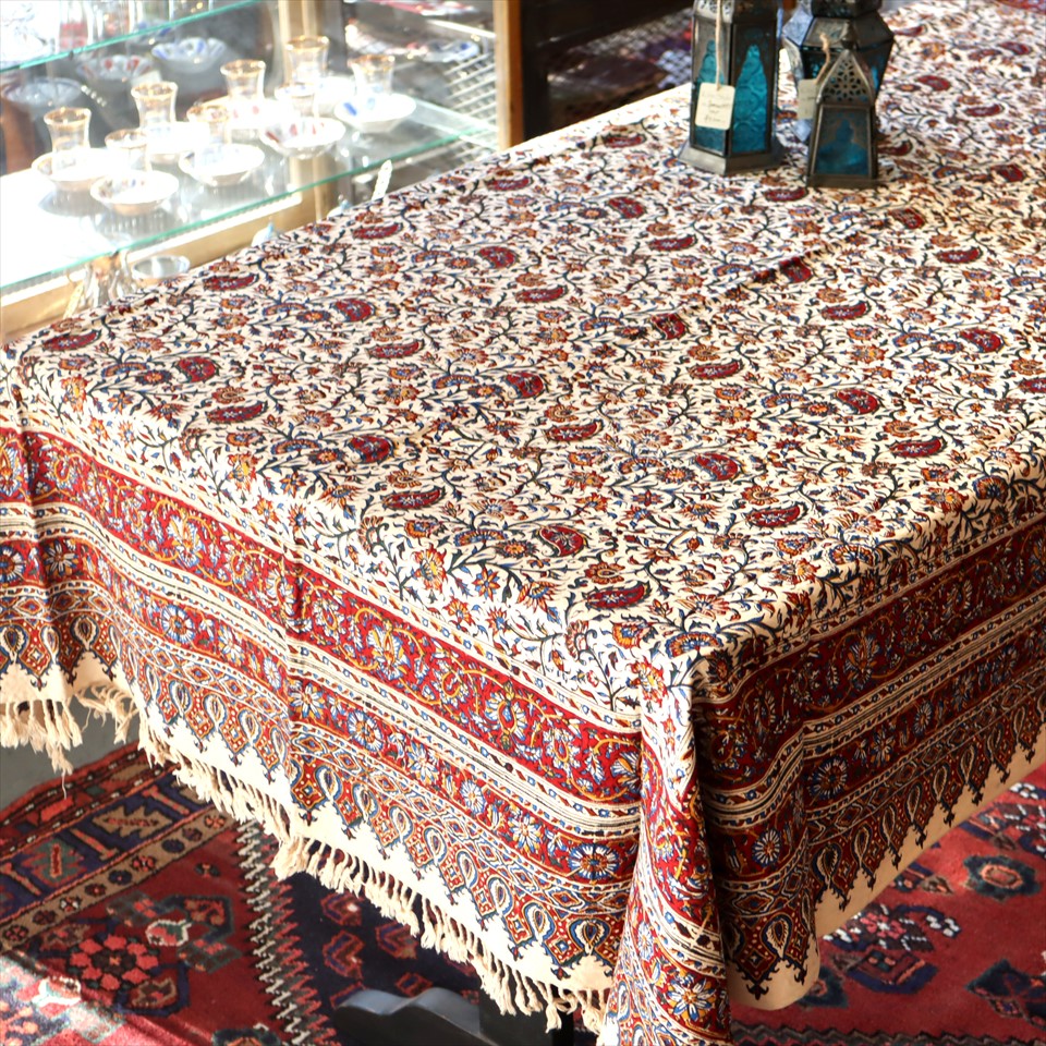 ペルシャ更紗 イラン手染め布 200ｘ135cmサイズ テーブルクロス ソファカバー アンバー系 フラワー柄