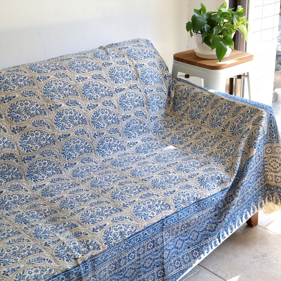 ペルシャ更紗 イラン手染め布 265x208cm ブルー アンティークデザイン ソファーカバー ベッドカバー