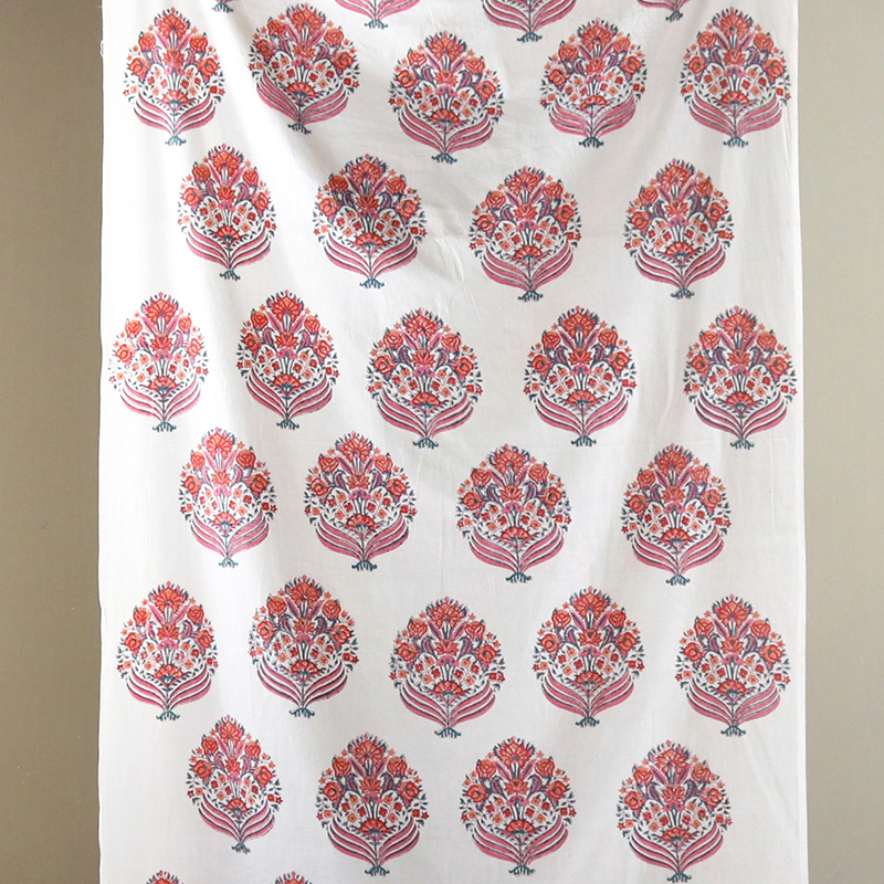 木版ブロックプリントの布 カラムカーリ kalamkari/マルチクロス・テキスタイル ブーケ・花束のモチーフ