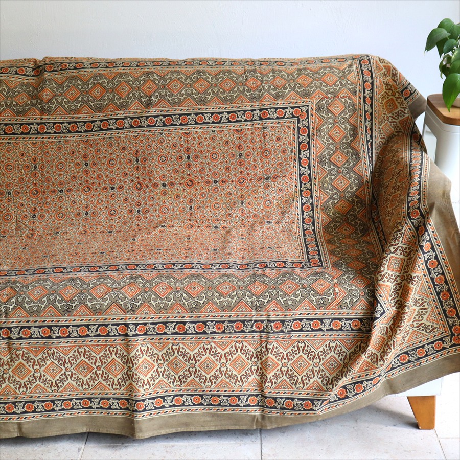 アジュラク染 カーキ インド更紗 ブロックプリント ベッドカバー ソファカバー