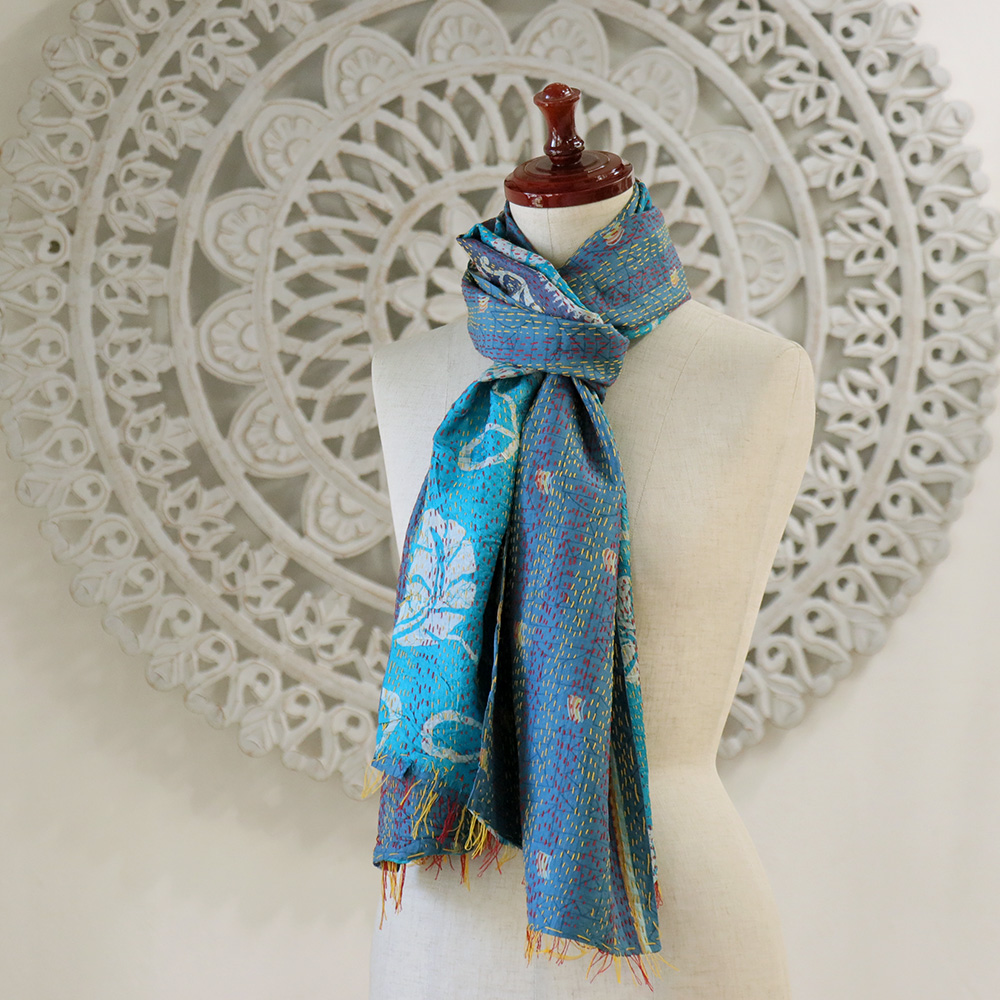 インドの古布・カンタ刺繍・シルクストール Kantha embroidery, India 192×48cm 刺し子/つると葉