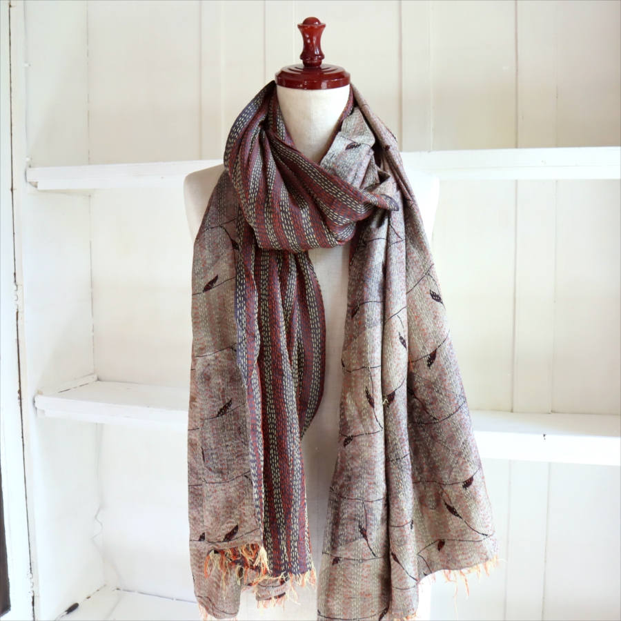 カンタ刺繍 シルクストール インド リサイクルサリー 206×82cm  【一点もの　現品】　大判ストール