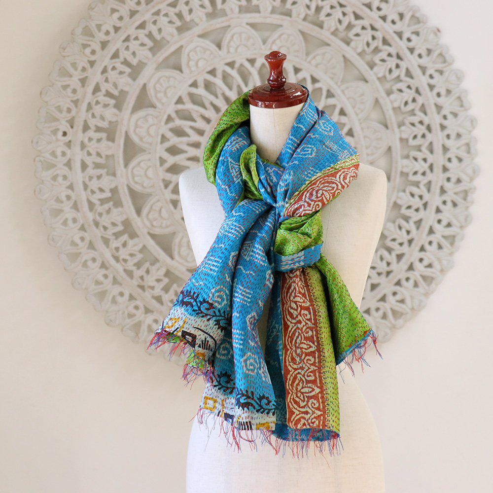 インドの古布・カンタ刺繍・シルクストール Kantha embroidery, India 200×90cm ブルー＆キミドリ