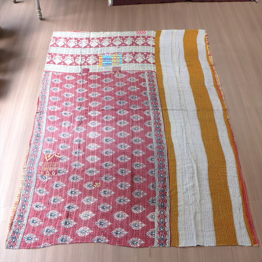 インド　カンタ刺繍　パッチワーク　ラリーキルト　古布　211×141cm レッド＆イエローフラワー Kantha embroidery, India
