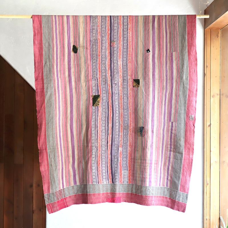 インド　カンタ刺繍・パッチワーク/ラリーキルト　古布・ヴィンテージファブリック 191x128cm ピンク Kantha embroidery, India