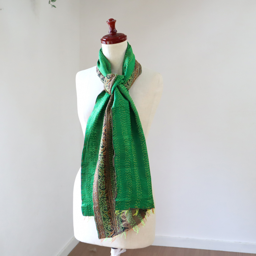 カンタ刺繍　シルクストール Kantha embroidery, India 160×41cm<br> 【一点もの　現品】