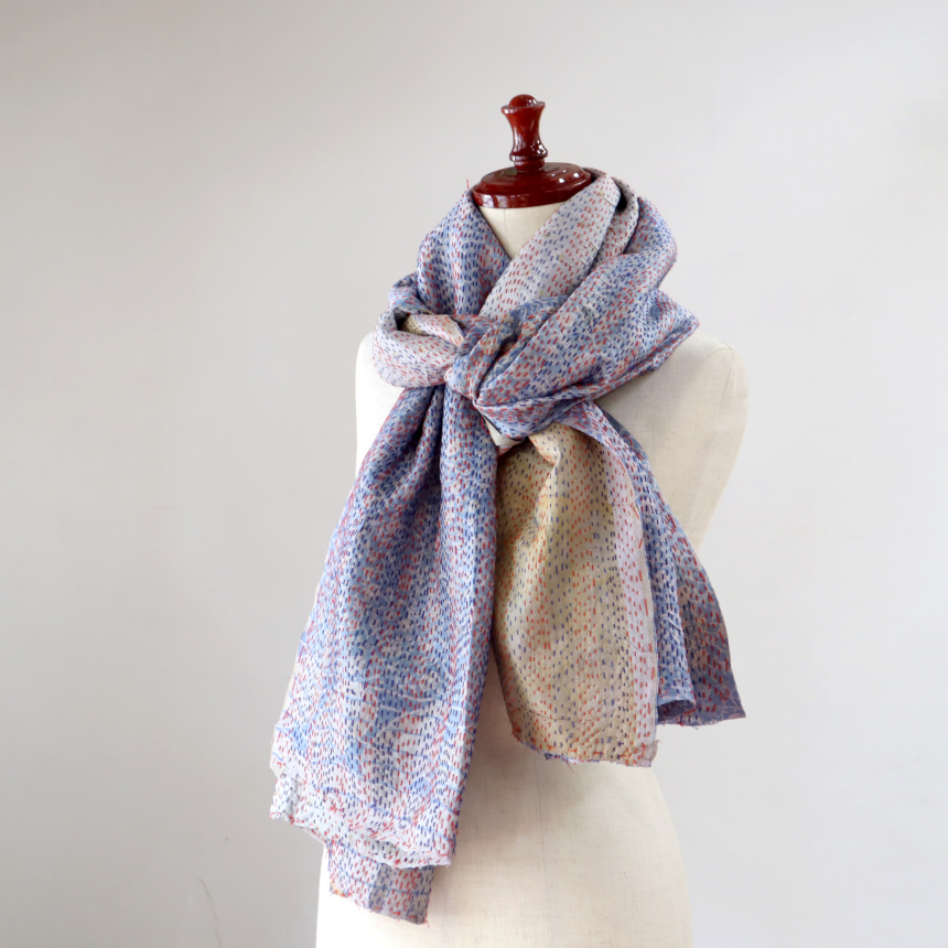 カンタ刺繍 シルクストール インド リサイクルサリー 212×86cm 幅広 大判ストール グレー/ブルー 一点もの 現品