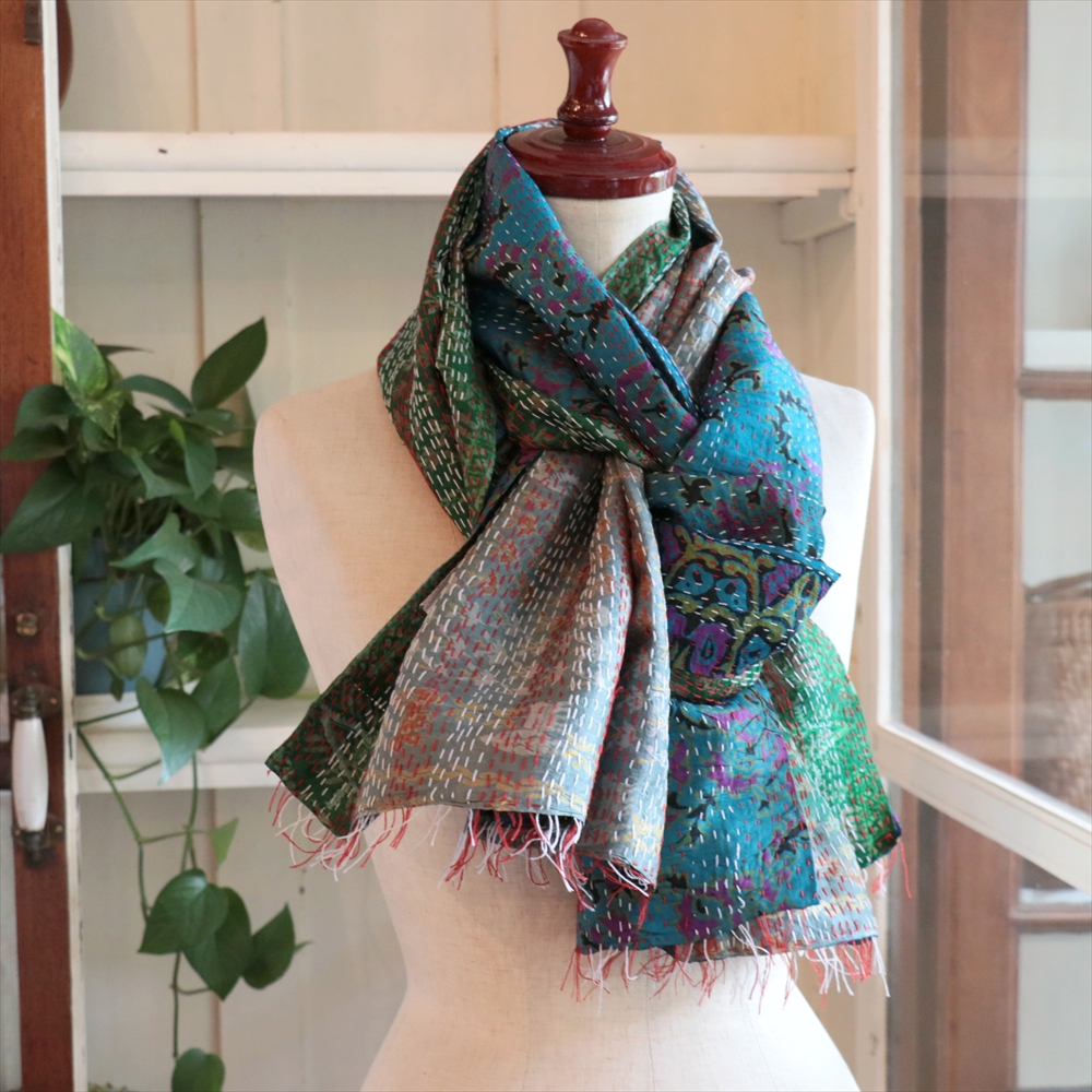 カンタ刺繍 シルクストール Kantha embroidery, India 刺し子<br>ピーコックブルー×グレーグリーン