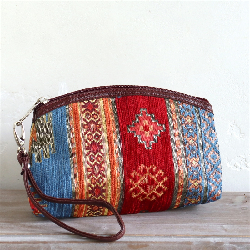 トルコデザイン　コスメポーチ　ストラップ付ベレケット　キリム柄