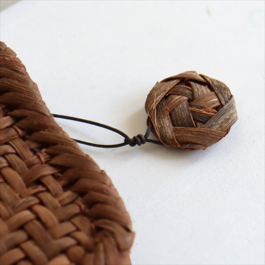 やまぶどうの根付 花編み　現品