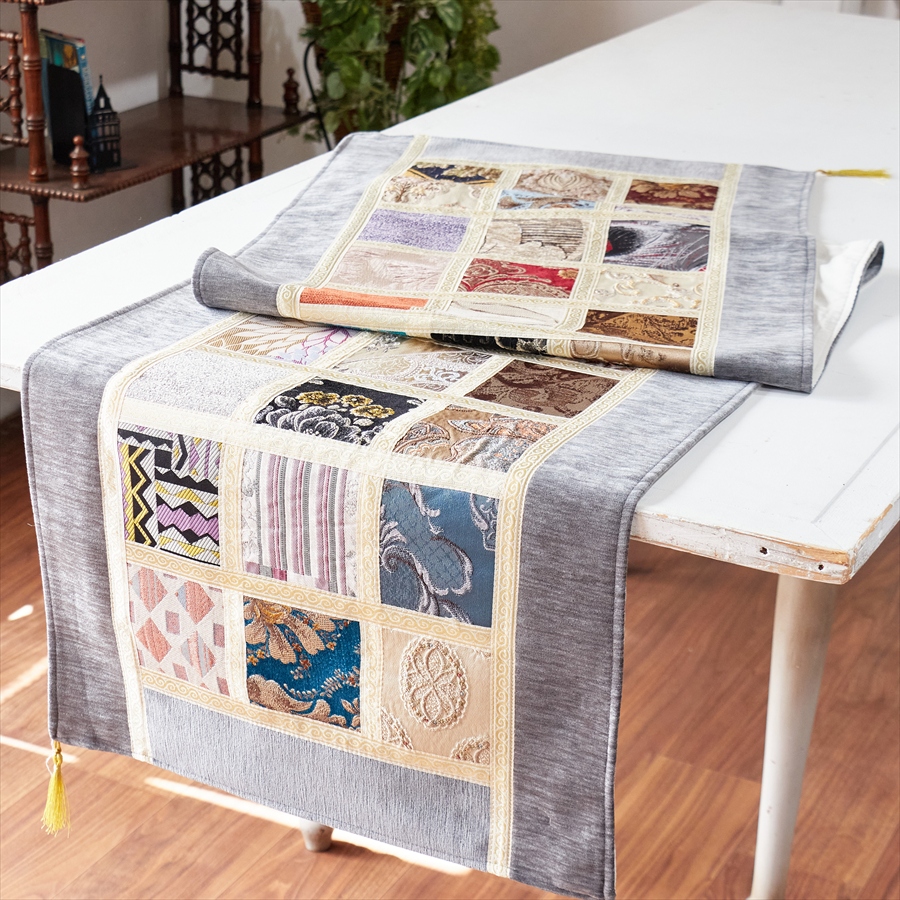 テーブルランナー　モザイクパッチワーク 200x50cmサイズ シュニール素材