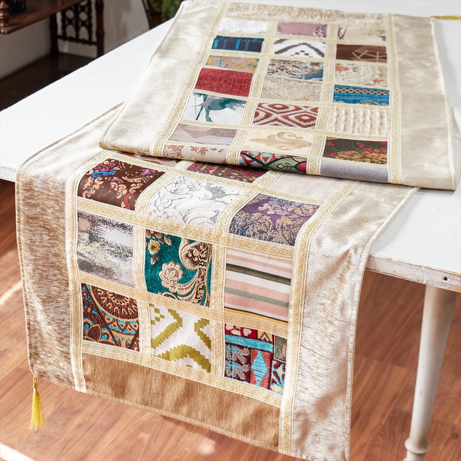テーブルランナー　モザイクパッチワーク 200x50cmサイズ シュニール素材