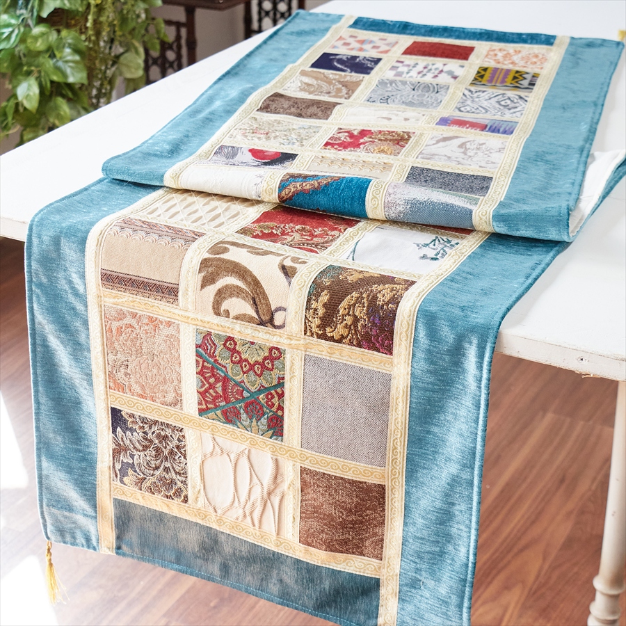 テーブルランナー　モザイクパッチワーク 200x50cmサイズ シュニール素材