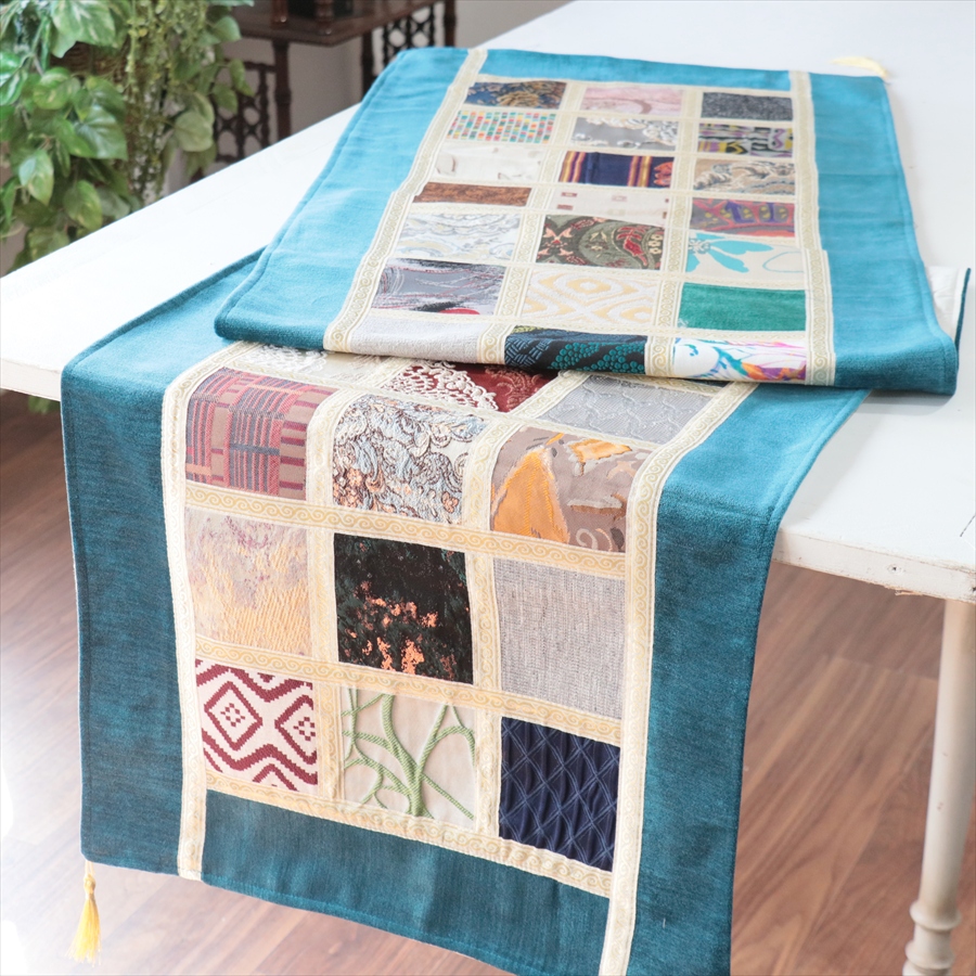 テーブルランナー　モザイクパッチワーク 200x50cmサイズ シュニール素材