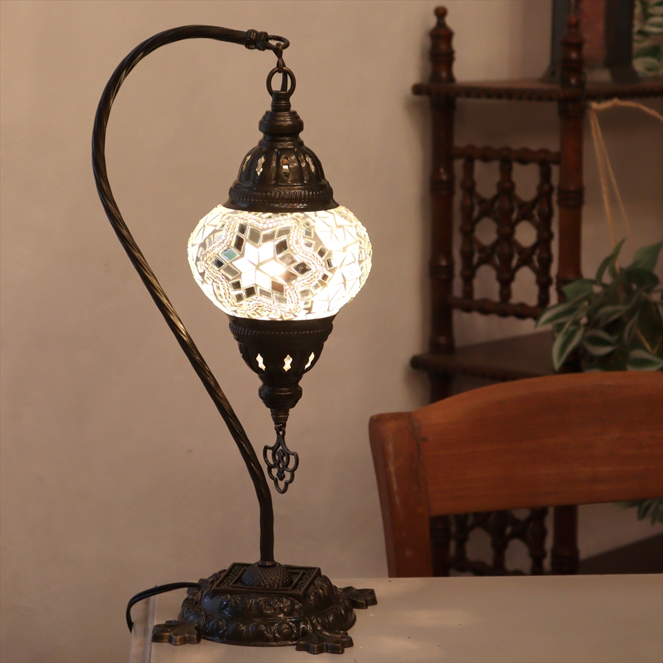 トルコランプ モザイクテーブルランプ ハンギング 全高42cm 横幅23cm ホワイト