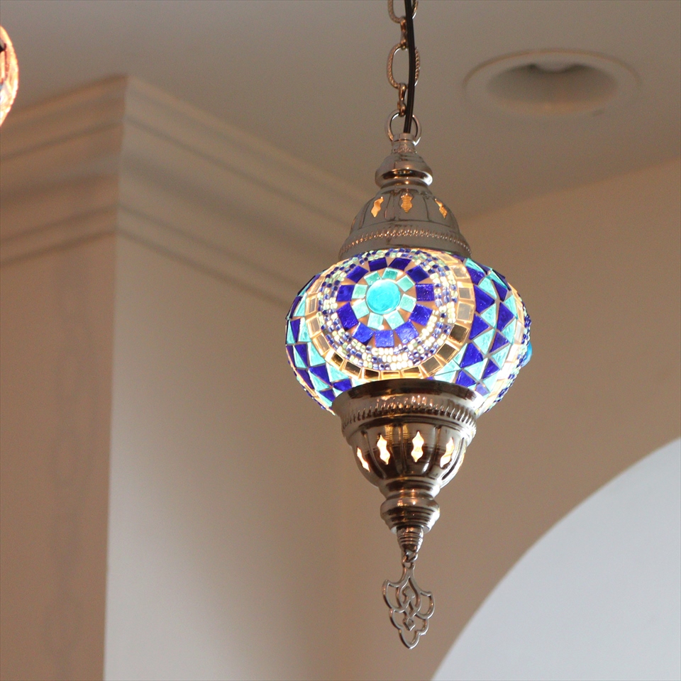 トルコランプ モザイクペンダントランプ 直径13cm 全高67cm ブルー シルバーカラーの灯具