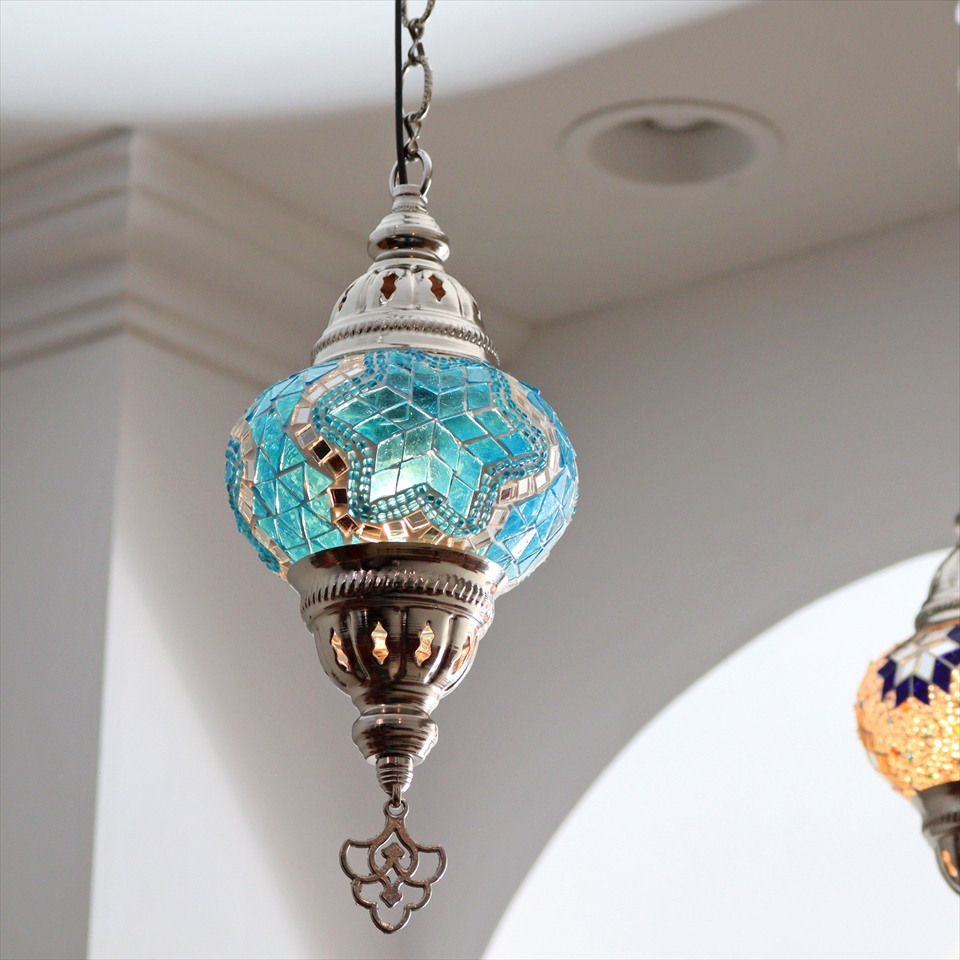 トルコランプ モザイクペンダントランプ 直径13cm 全高67cm ターコイズブルー シルバーカラーの灯具