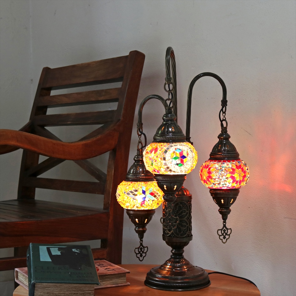モザイクランプ トルコランプ シャンデリアテーブルランプ 3灯 全高50cmオレンジ