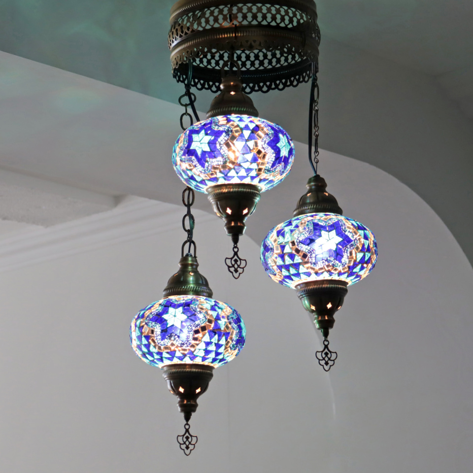 モザイクランプ トルコランプ シャンデリア 3灯 大きめのガラス 全高88cm 直径34cm ブルー E17