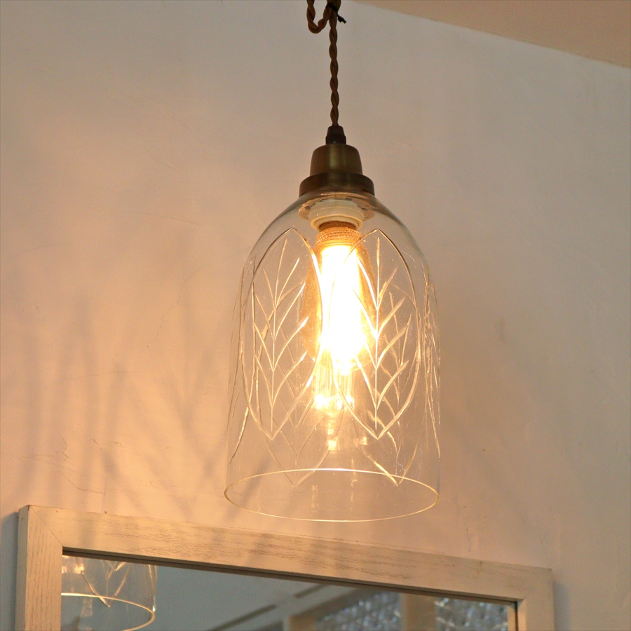 ガラスシェード ガラスペンダントランプ 1灯 フィカス　クリア　切子　木の葉 　レトロ