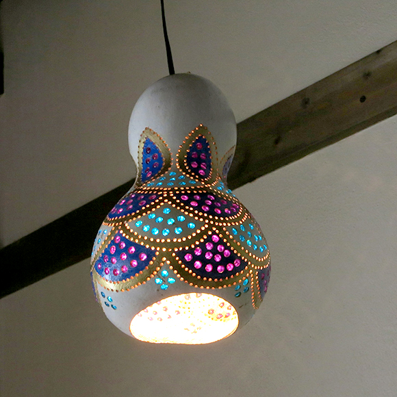 ひょうたんランプ/Turkish Gourd lamp, 天井照明　エスニック照明 ・ホワイトペイント トルコ/ボドルム産　手作り　一点もの/E17電球25W付属　/ 店舗照明・エスニック・BOHO・輸入照明