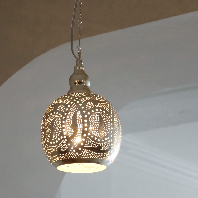 メタルシェード・モロッコランプΦ16cm　Moroccan Metal shade Lamps　ペンダントランプ フットボール/ロータス シルバー色 口金E17 エジプト製
