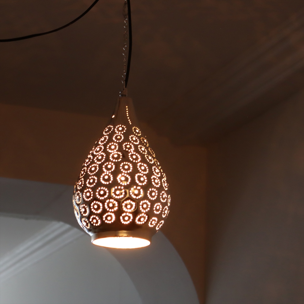 メタルシェード モロッコランプ　Moroccan Metal shade Lamps　ペンダントランプ ドロップ形　パイナップル φ15cm　エジプト製