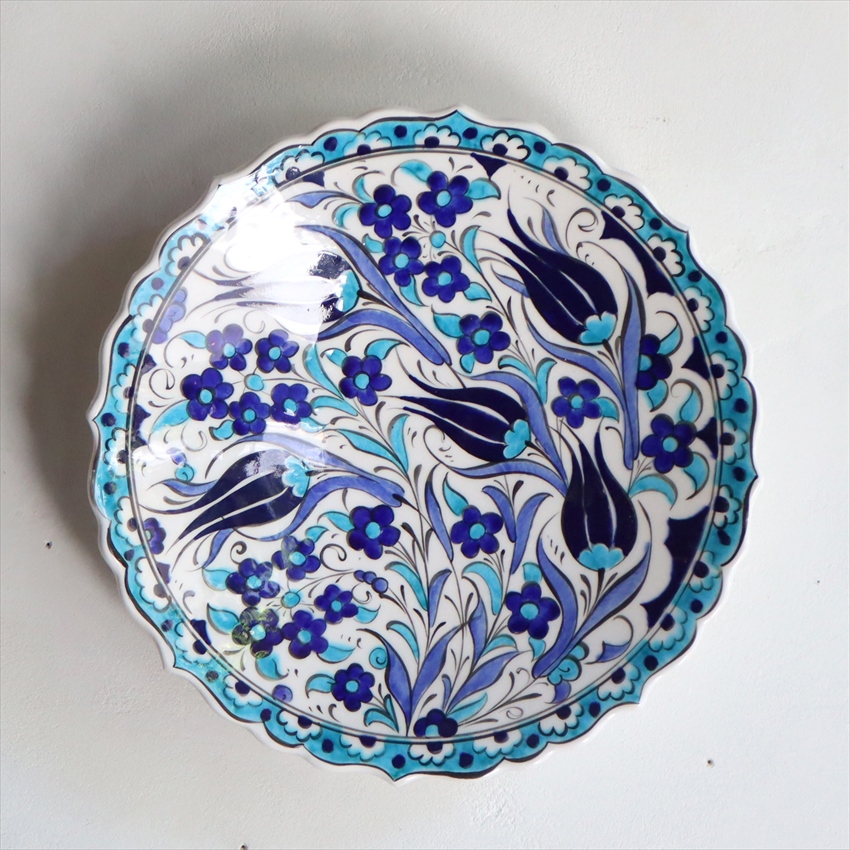 手書き絵皿　トルコ　ミュージアムピース５つのチューリップ　ブルー