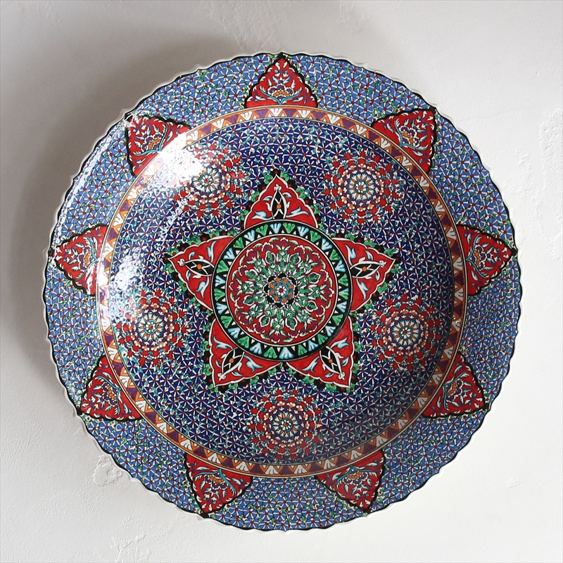飾り皿・プレート40cm/トルコ・キュタフヤ陶器緻密に描かれた花・レッド＆ネイビーブルー