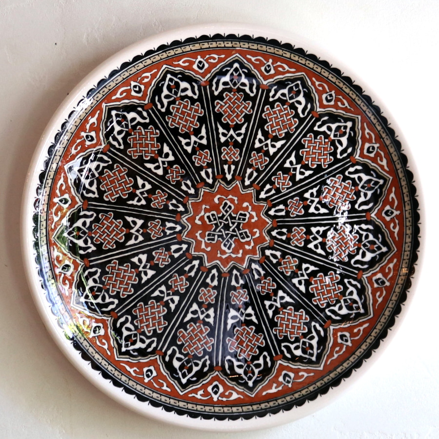トルコ キュタフヤ陶器 アルハンブラ工房 直径30cm プレート 飾り皿 アラベスクデザイン