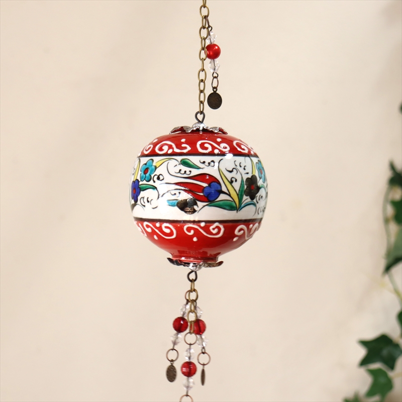 トルコ/キュタフヤ陶器・手描き絵付けの飾り玉Mサイズミレニアムレッドチューリップレッド