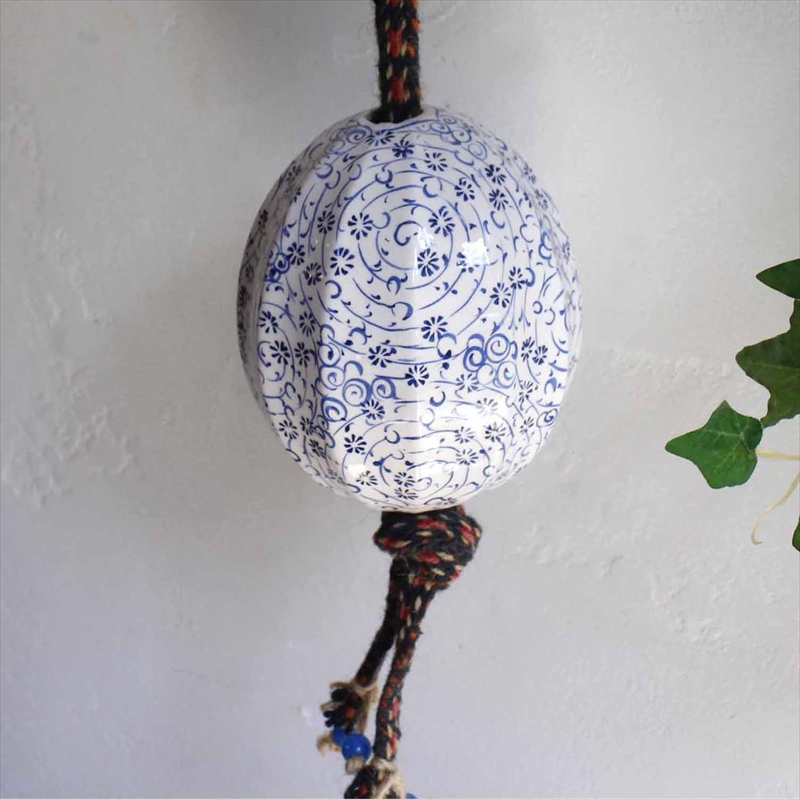 トルコ/キュタフヤ陶器・手描き絵付けの飾り玉ラージサイズ13cmブルー・ゴールデンホーン