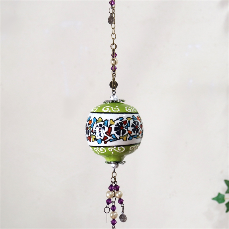 トルコ/キュタフヤ陶器・手描き絵付けの飾り玉　Sサイズ7cmグリーン