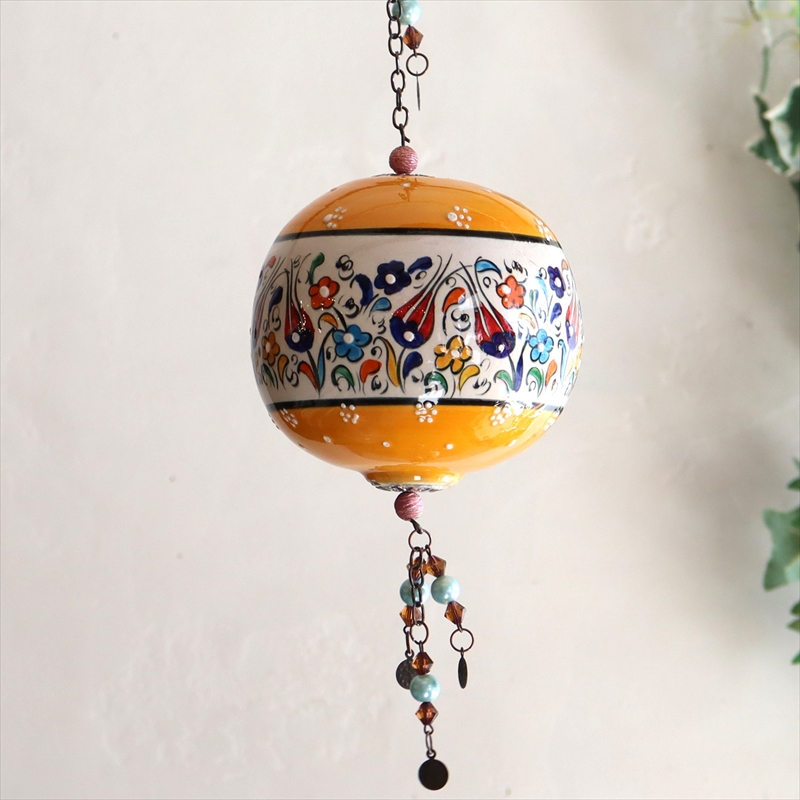 トルコ/キュタフヤ陶器・手描き絵付けの飾り玉Lサイズ12cm・ミレニアム・イエロー