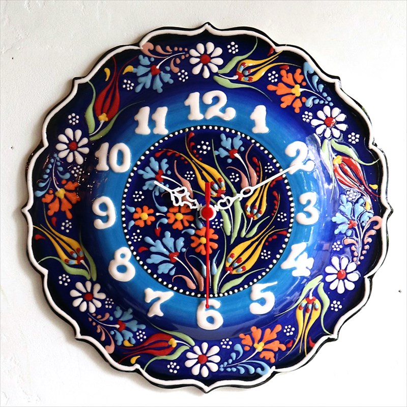 トルコの手描き絵皿 壁掛け時計 直径30cm カラフルなチューリップ・カーネーション/ブルー