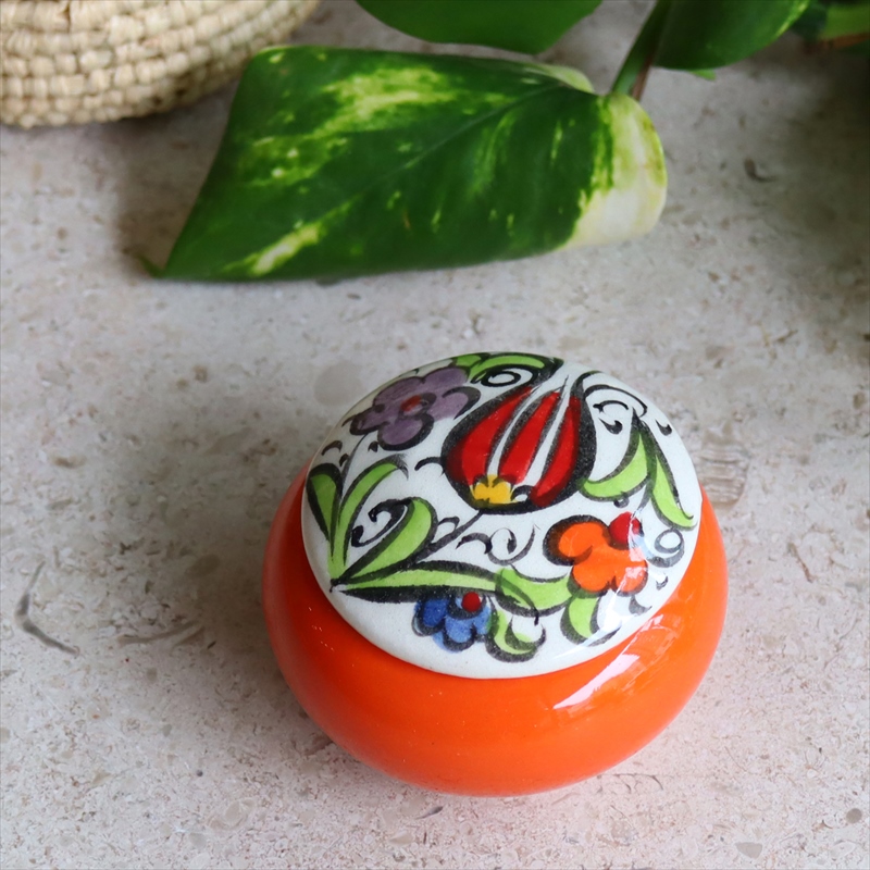 トルコ製フタ付小物入れ(手書きキュタフヤ陶器)直径６cm/オレンジ