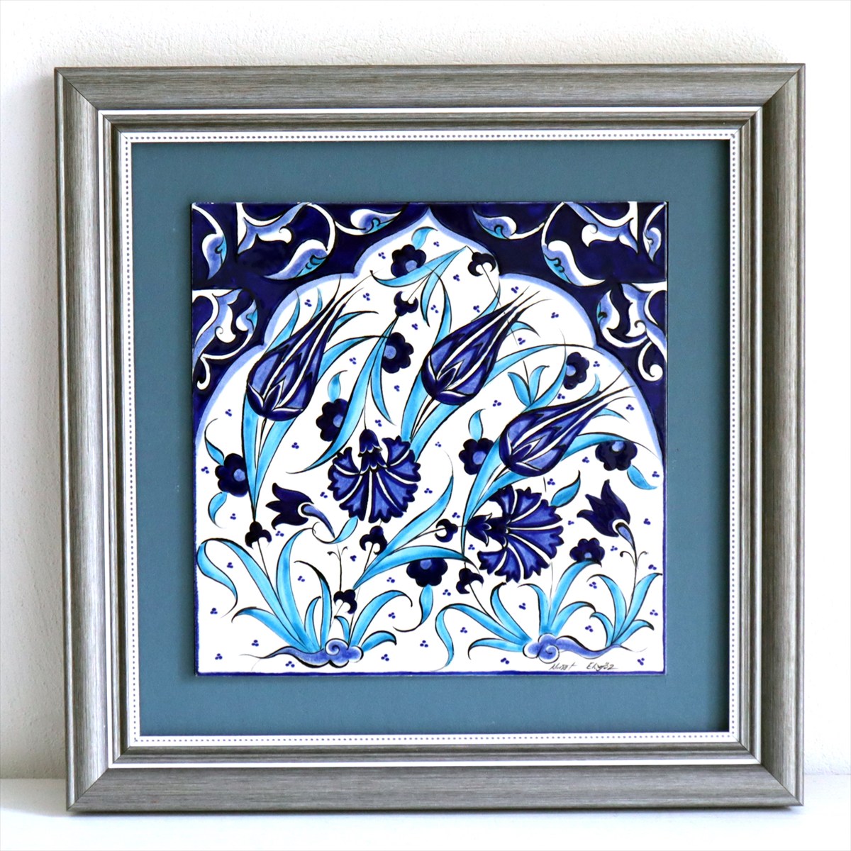 トルコ陶器 手書きタイル 1枚額 H31×W31×D2.5cm チューリップ＆カーネーション Turkish Hand Paint Tile
