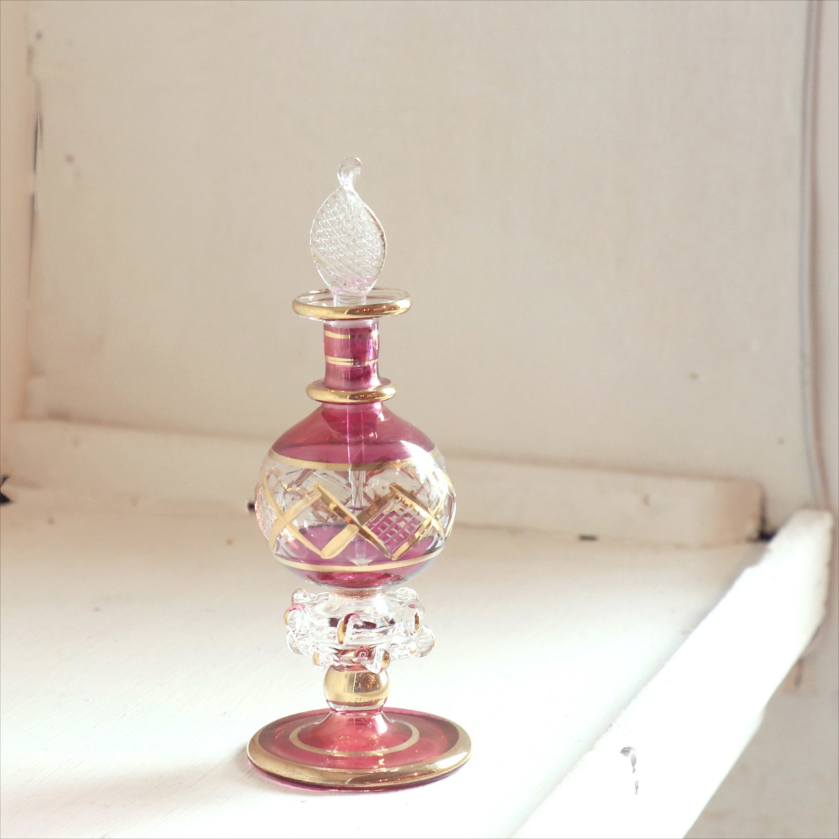 エジプト ガラス　香水瓶 クレオパトラ　15cm　パープル