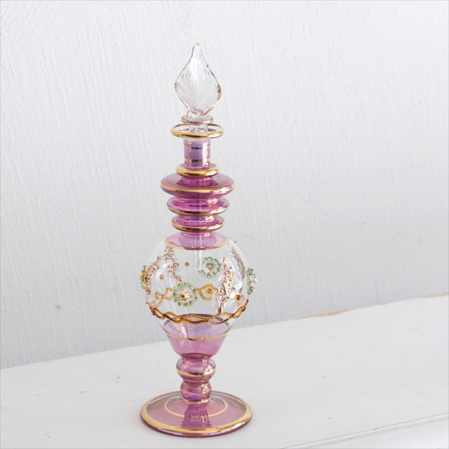 エジプト　ガラス香水瓶 ガラス細工のレリーフ　19cm　パープル　フラワーモチーフ Egypt Glass Bottle Handmade