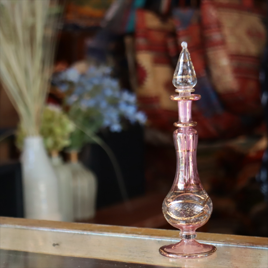エジプト香水瓶　トールサイズ　クレオパトラ　ピンク Egyptian Glass purfume bottle