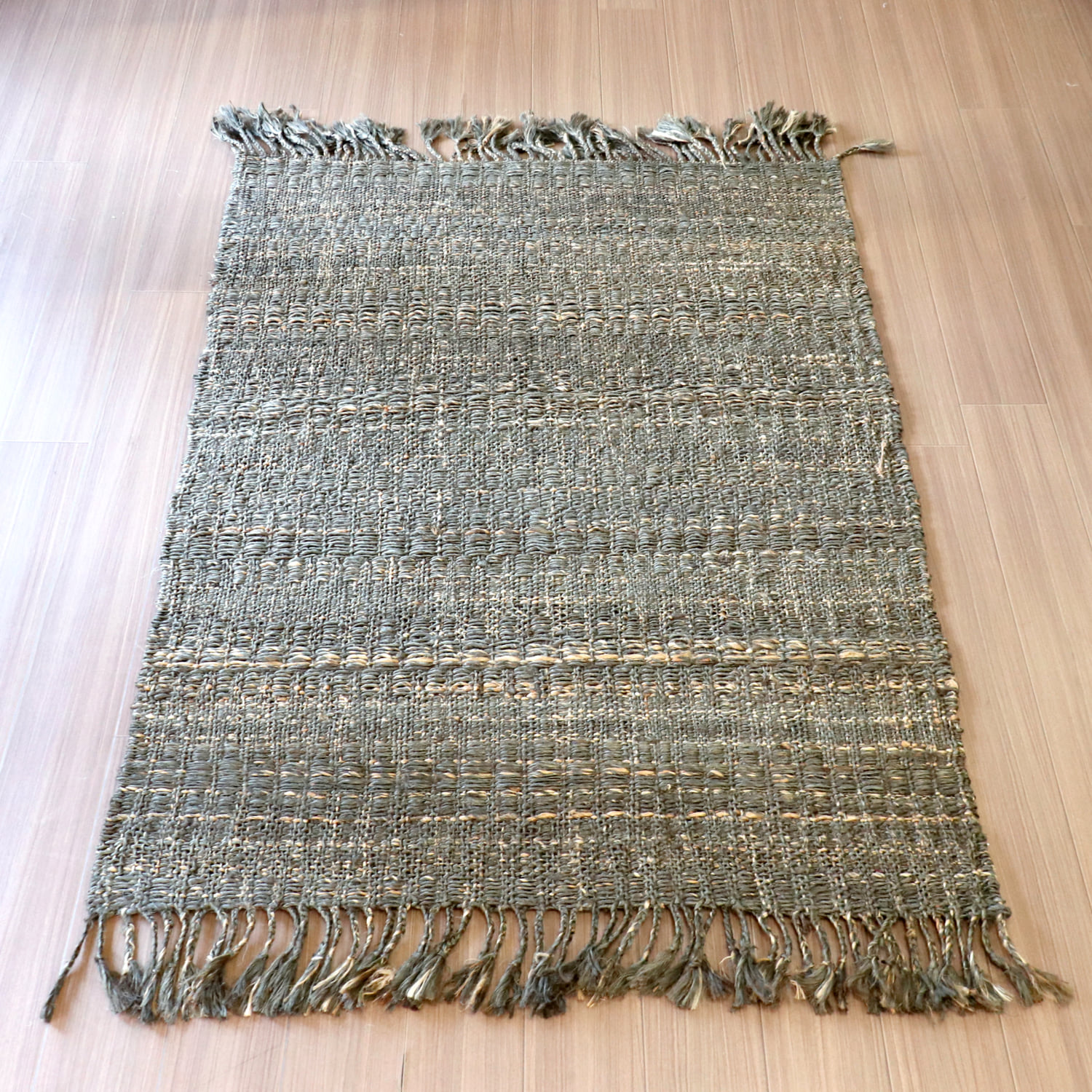 ジュートラグ 手織り　天然繊維　麻　170×120cm 　チャコール