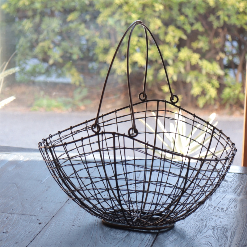 ワイヤーバスケット　L 折りたたみハンドルボート形　ハンドメイド アイアンバスケット