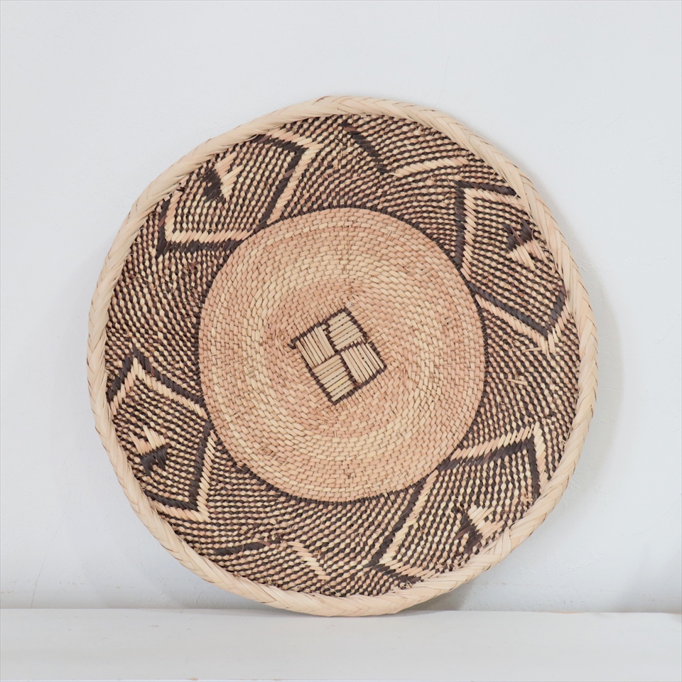 ジンバブエ　ヤシの繊維で編んだバスケット 34cm Zimbabwe Binga Basket　現品お届け