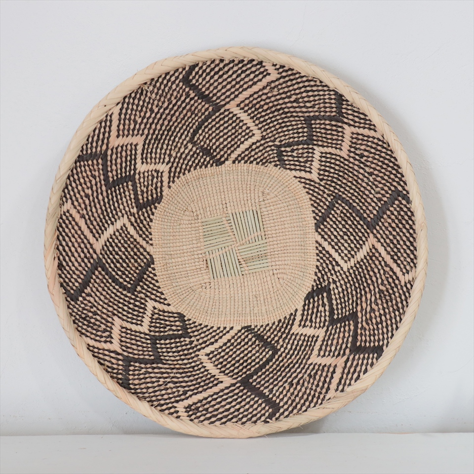 ジンバブエ　ヤシの繊維で編んだバスケット 34cm Zimbabwe Binga Basket　現品お届け