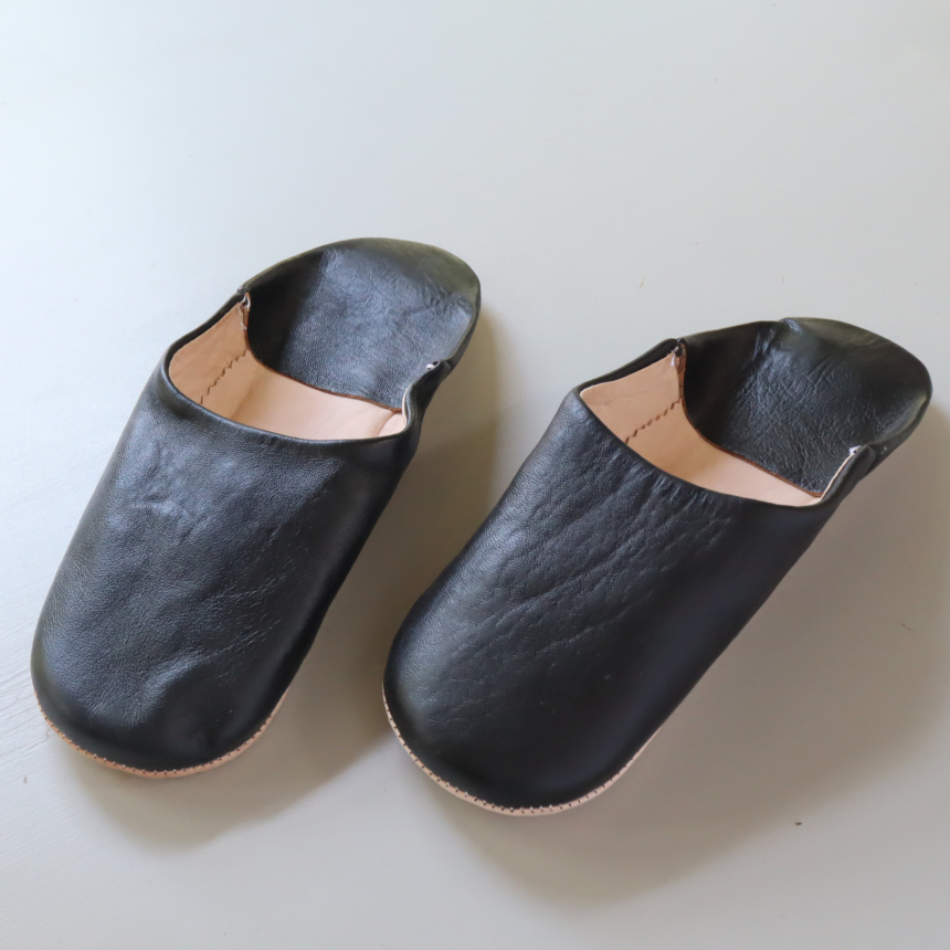 バブーシュ ブラック 28cm（45）シンプル 無地　モロッコ　羊革スリッパ ハンドメイド