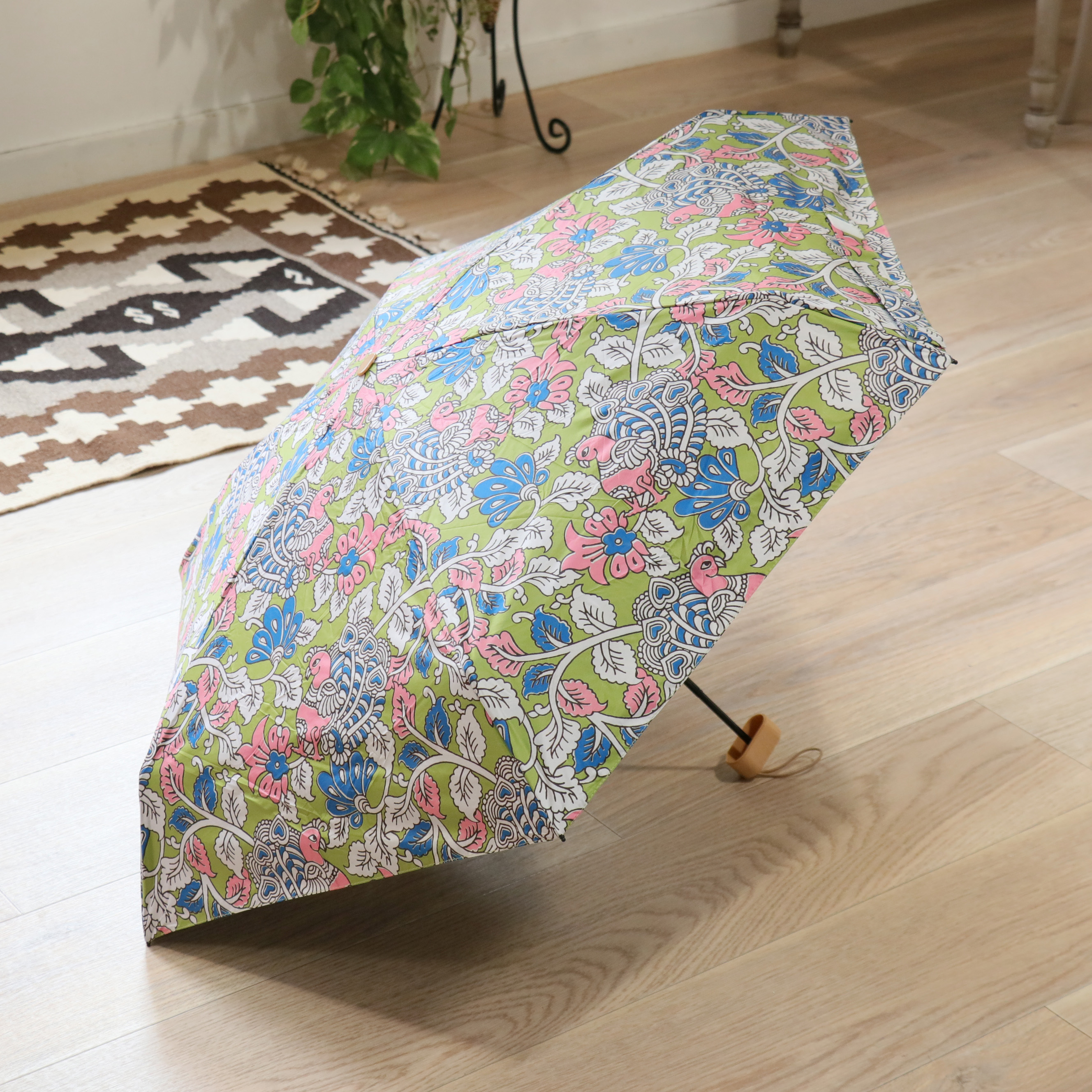 コンパクト　折り畳み傘 日傘ブロックプリント柄　直径88cm 軽量230g 晴雨兼用　遮光率99.9％　UVカット
