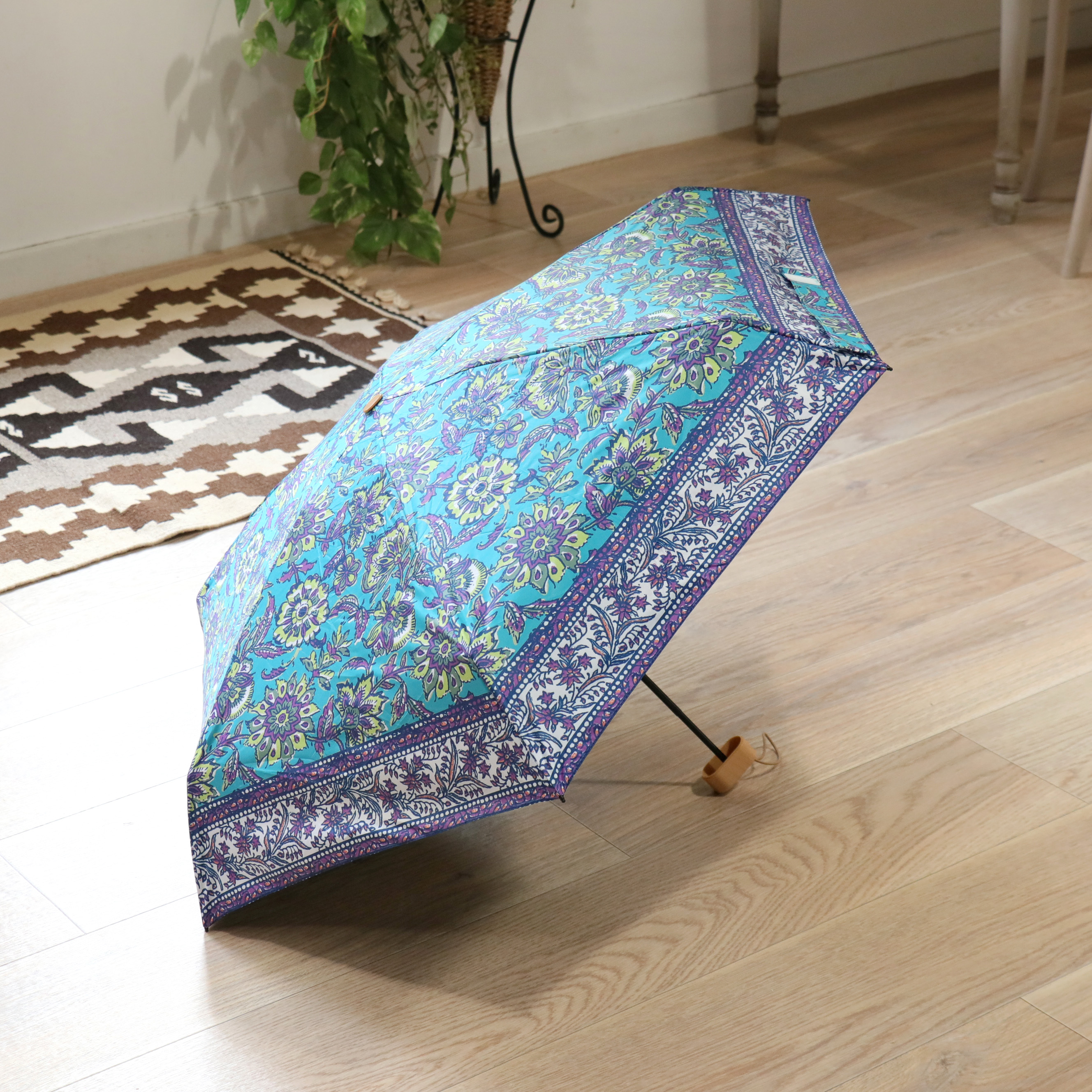 コンパクト　折り畳み傘 日傘ブロックプリント柄　直径88cm 軽量230g 晴雨兼用　遮光率99.9％　UVカット