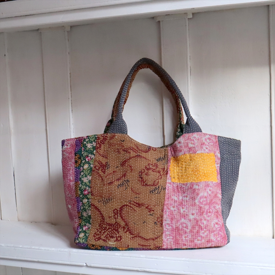 ヴィンテージカンタ 横長トートバッグ カンタ刺繍ラリーキルト　インド　古布