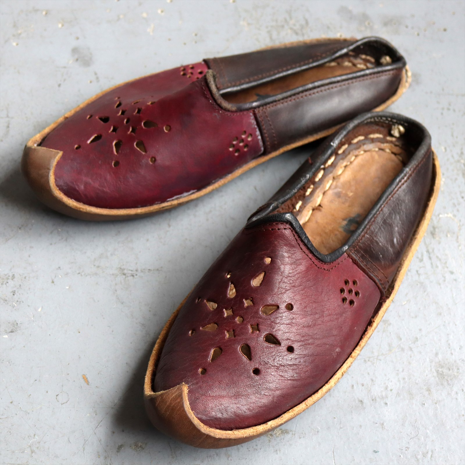 アナトリアンフォークシューズ～19世紀の製法で作ったオリジナルの革靴ピンク ブラック ツートーン サンダル ミュール サイズ37