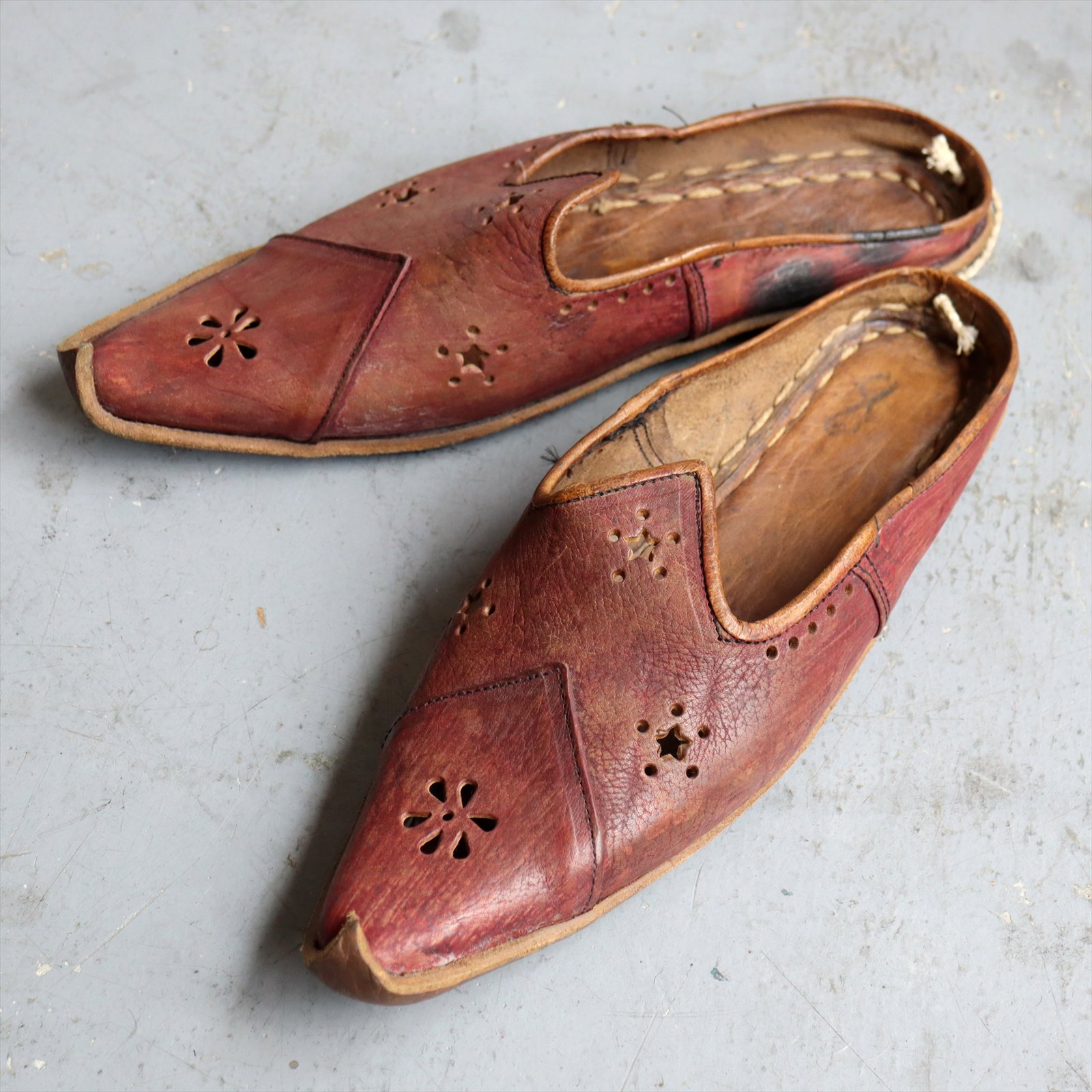 アナトリアンフォークシューズ～19世紀の製法で作ったオリジナルの革靴ピンク 星や花の型抜き ミュール サンダル サイズ38